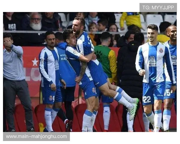 赫罗纳2-1客胜西班牙人，中场阿斯普里利亚创造三次关键机会